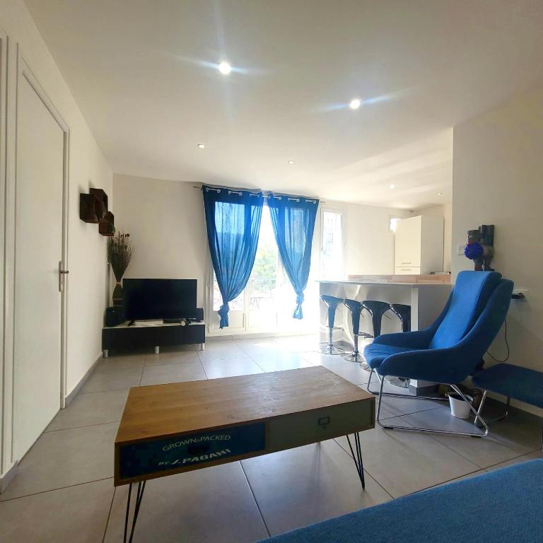 Élégant 3 Chambres avec Parking - Appartement 3 Chambres - 2