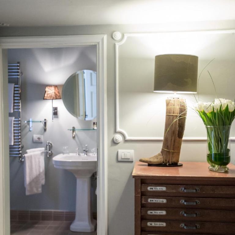 AdAstra Suites - Camera Matrimoniale Premium - Dependance - 12