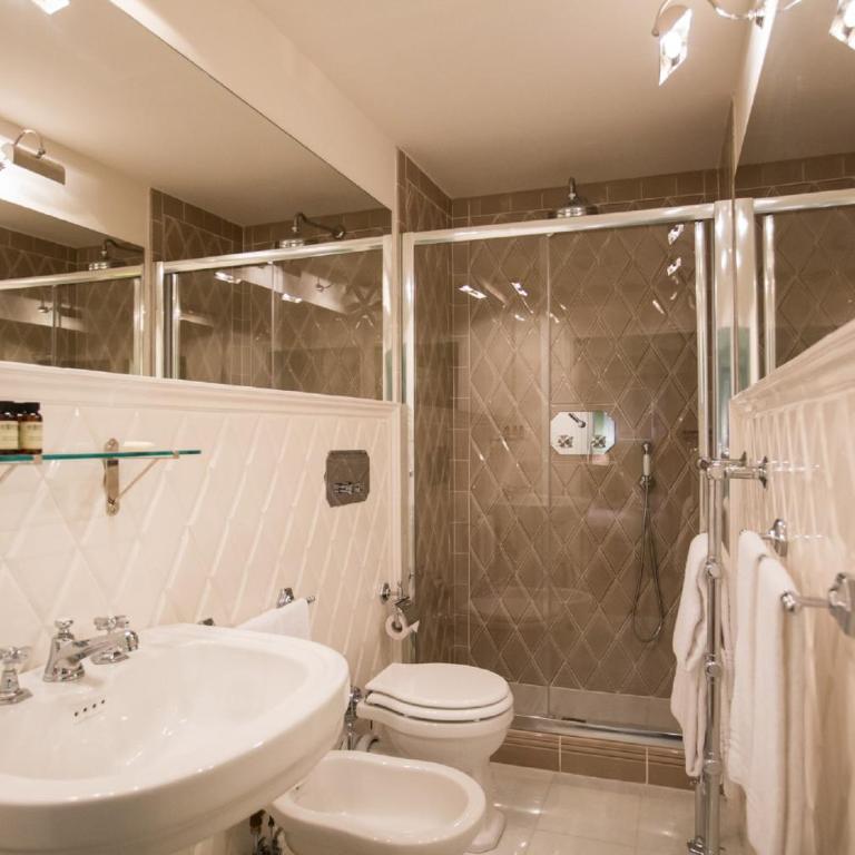 AdAstra Suites - Camera Matrimoniale Premium - Dependance - 18