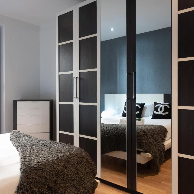 Apartamentos Day Madrid CALLAO II - Apartment with Balcony - 9
