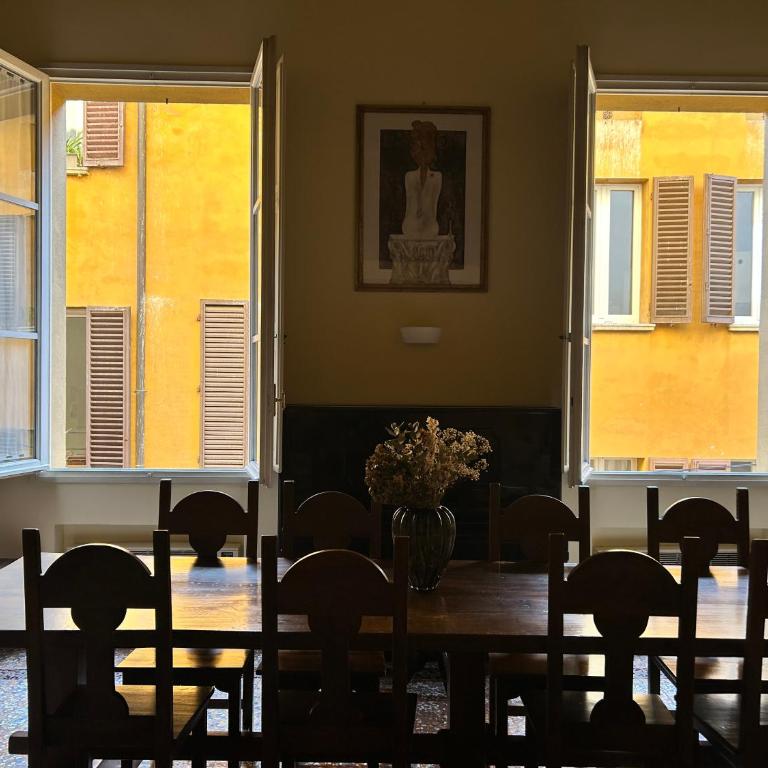 Bologna Medieval Art Loft - One-Bedroom Apartment - 30