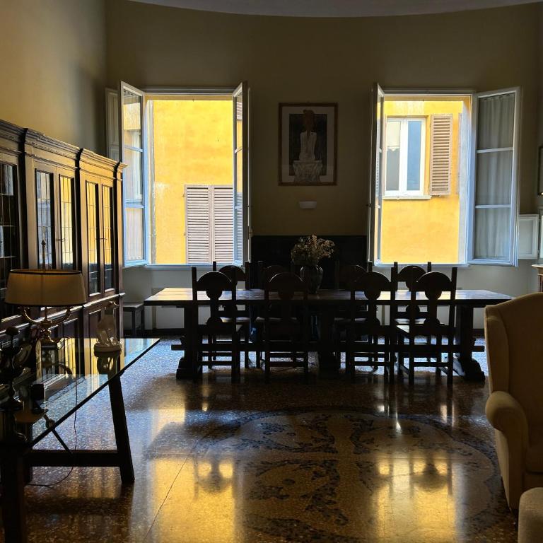 Bologna Medieval Art Loft - One-Bedroom Apartment - 3
