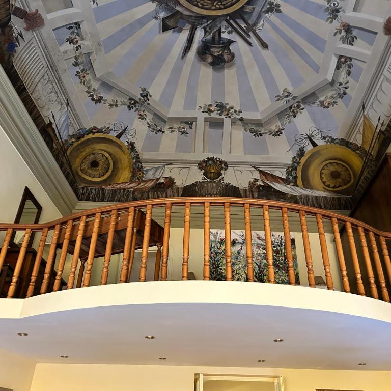 Bologna Medieval Art Loft - One-Bedroom Apartment - 23