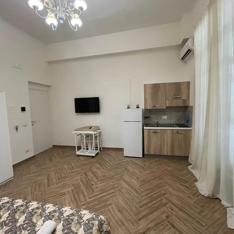 Le Suite del Lungomare - Junior Suite with Private Pool - 5