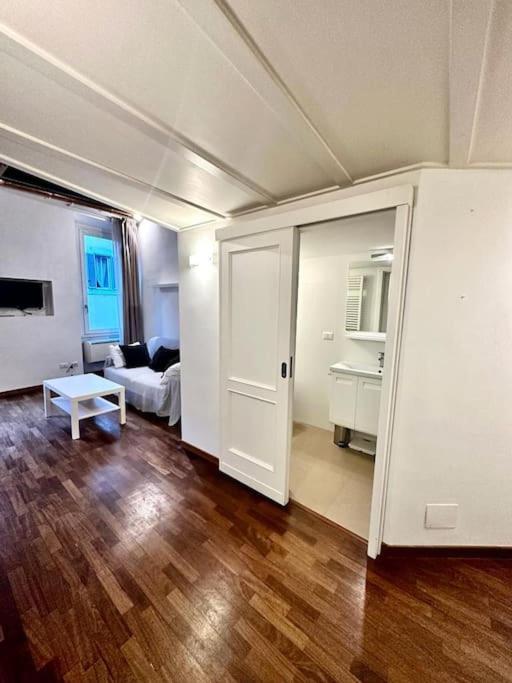 Tata Home Monti - Appartamento con 1 Camera da Letto - 11