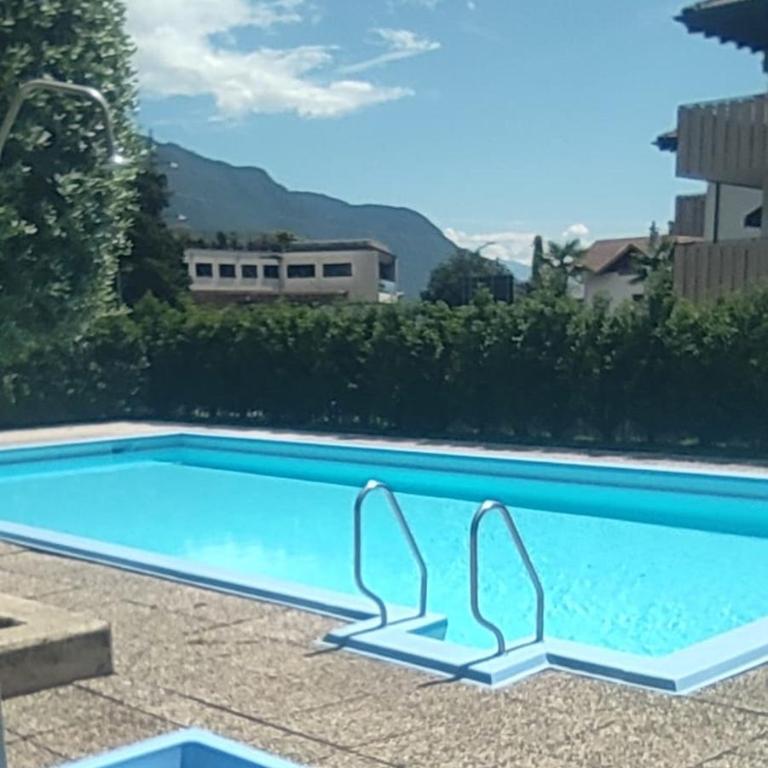 Lovely Apartment with pool and garden - Estudio con terraza - 2