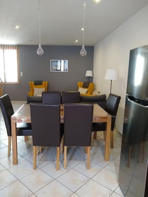 Maison de Bergers, Cyclist & Ski Friendly Town House, WIFI, Secure Bike Store - Casa Vacanze - 3