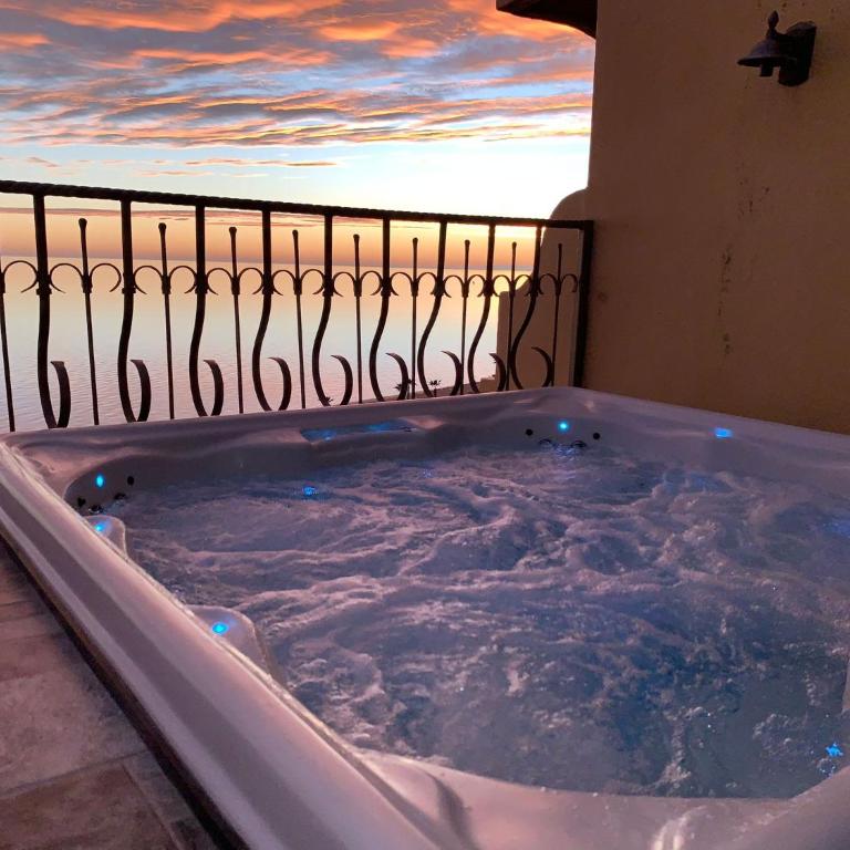 Bella Sirena A701 Penthouse Amazing Ocean Views - Apartment - 7
