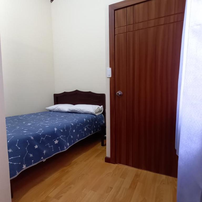 MANDALA HOSTAL CUENCA - Habitación Doble con baño privado - 5