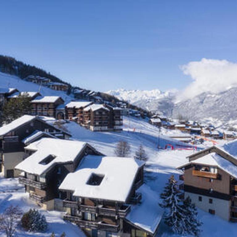 Charmant appartement au cœur de Montalbert avec balcon et parking privé, proche des pistes - FR-1-755-33 - Apartment - 6