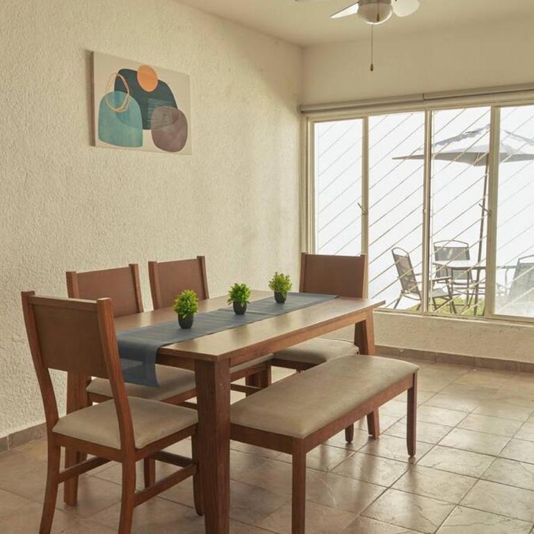 Casa contemporánea a pasos de galerías y averanda - Casa de 3 dormitorios - 1