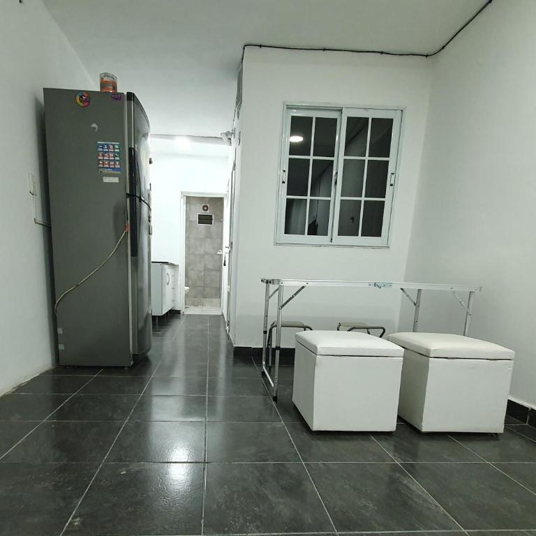 Glam - One-Bedroom Apartment - 2