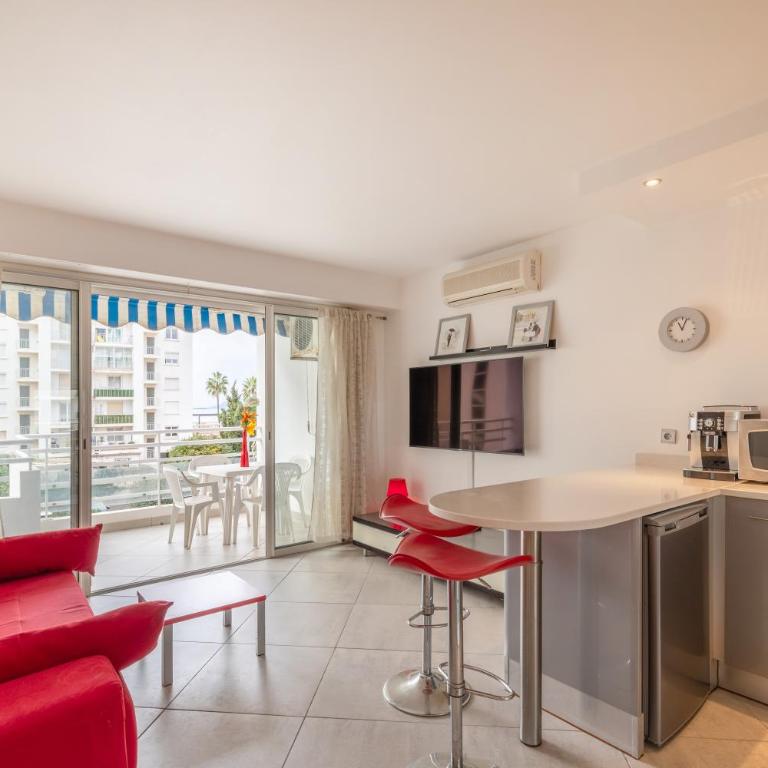 Les Tropiques Bord de mer Juan les pins avec parking - Appartement 1 Chambre - 1