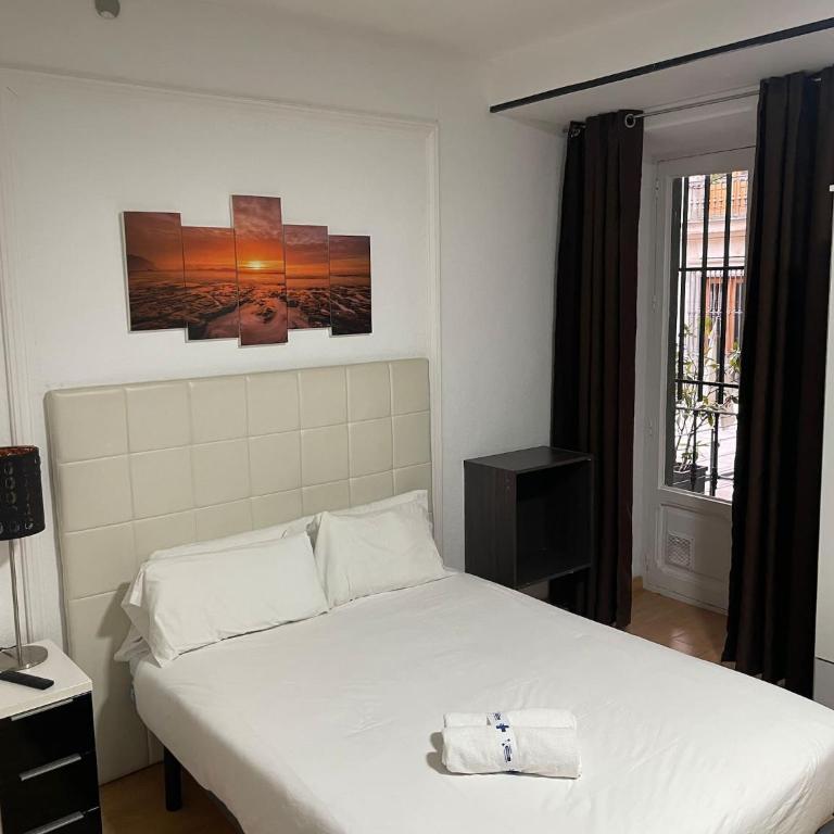 Apartamentos Day Madrid GRAN VIA II - Superior Apartment - 1