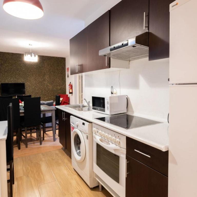 Apartamentos Day Madrid GRAN VIA II - Superior Apartment - 6