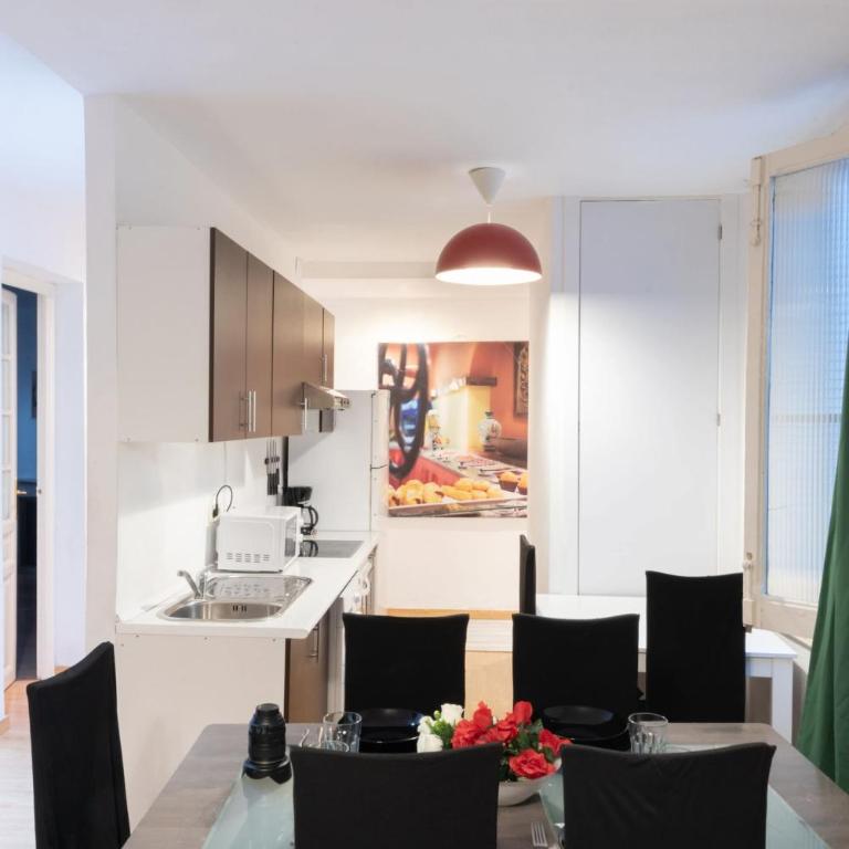 Apartamentos Day Madrid GRAN VIA II - Superior Apartment - 7