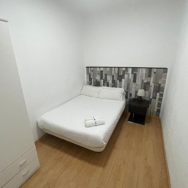 Apartamentos Day Madrid GRAN VIA II - Superior Apartment - 12