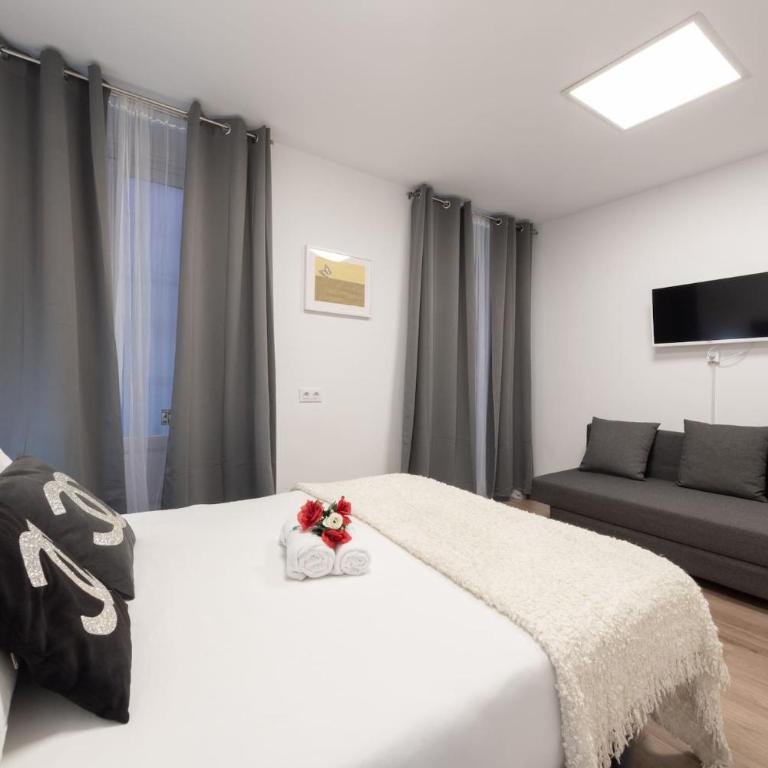 Apartamentos Day Madrid GRAN VIA II - Deluxe Apartment - 8