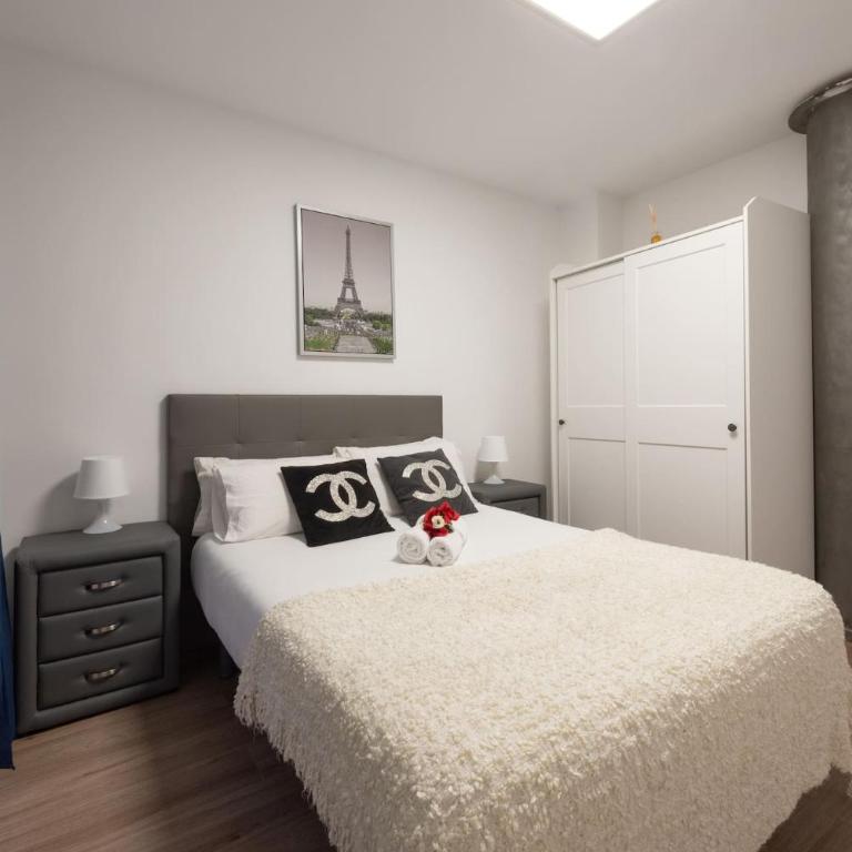Apartamentos Day Madrid GRAN VIA II - Deluxe Apartment - 23