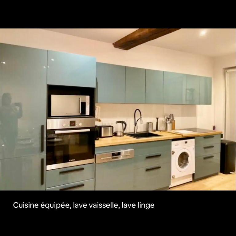 Paris Centre - One-Bedroom Apartment - 6