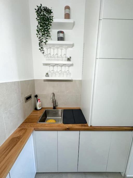 West 65 airport city apartment - Apartman sa 1 Spavaćom Sobom - 3