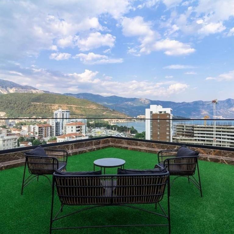 Penthouse Victoria - Two-Bedroom Apartment - 30