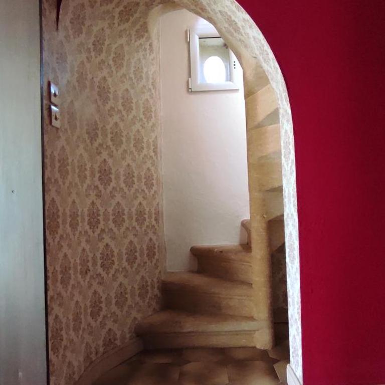 Maison avec jolie vue, 5mn à pied du centre - Maison 3 Chambres - 11