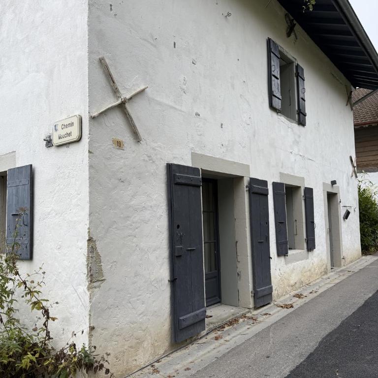 Maison au pied du Salève, terrasse, 15 min de Genève - Maison 3 Chambres - 17