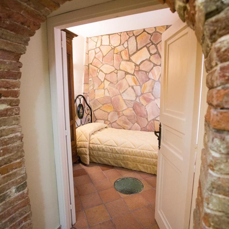 Palazzo Raho - Camera Tripla Economy - Piano Terra - 5