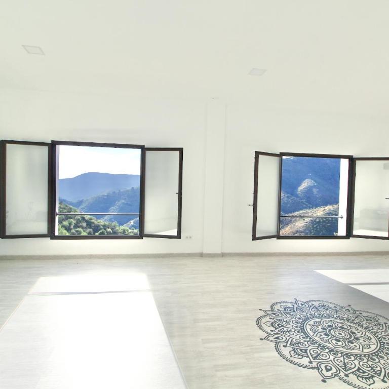Luxury Wellness Villa with Pool Yoga Studio & Hammam for 14p & 40 min to Malaga city - Villa - 9