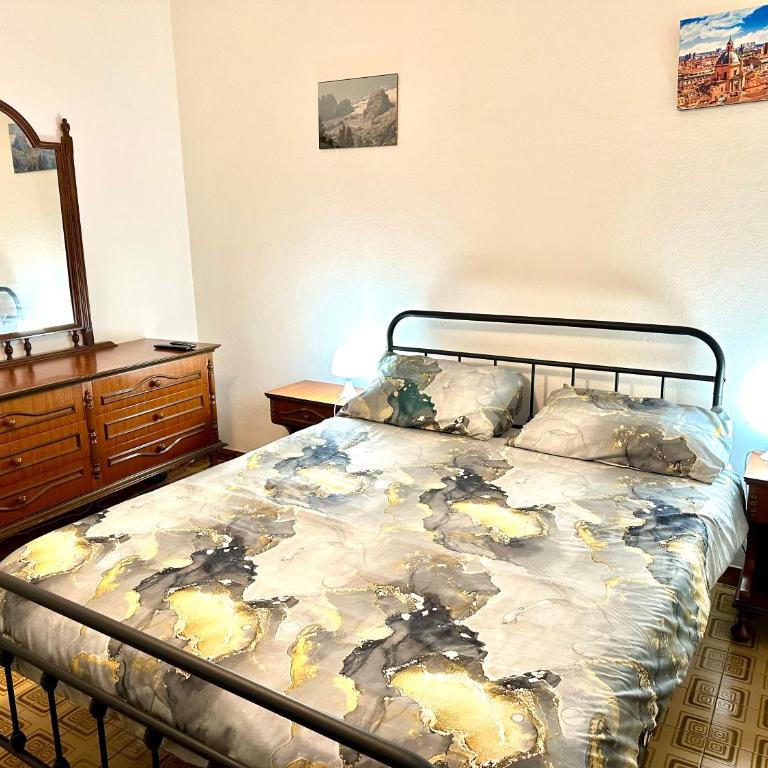 Laghetti di Corticella - Double Room with Shared Bathroom - 2