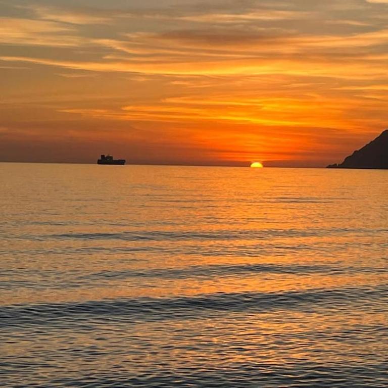 Casa Vacanze Vico Porta di Mare - Appartamento Deluxe con 2 Camere da Letto e Balcone - 30