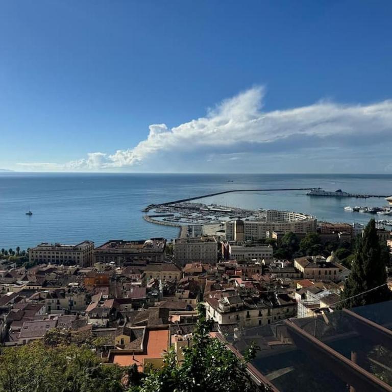 Casa Vacanze Vico Porta di Mare - Appartamento Deluxe con 2 Camere da Letto e Balcone - 40