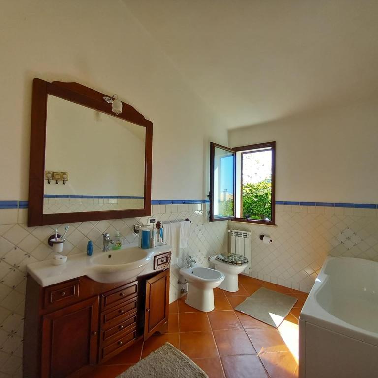 a due passi dal mare 1 - Casa con 3 Camere da Letto - 5