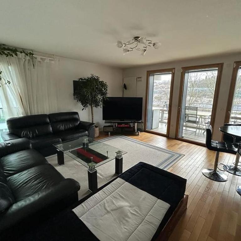 Spacious flat ideal for working or events - Apartamento de 3 dormitorios - 1