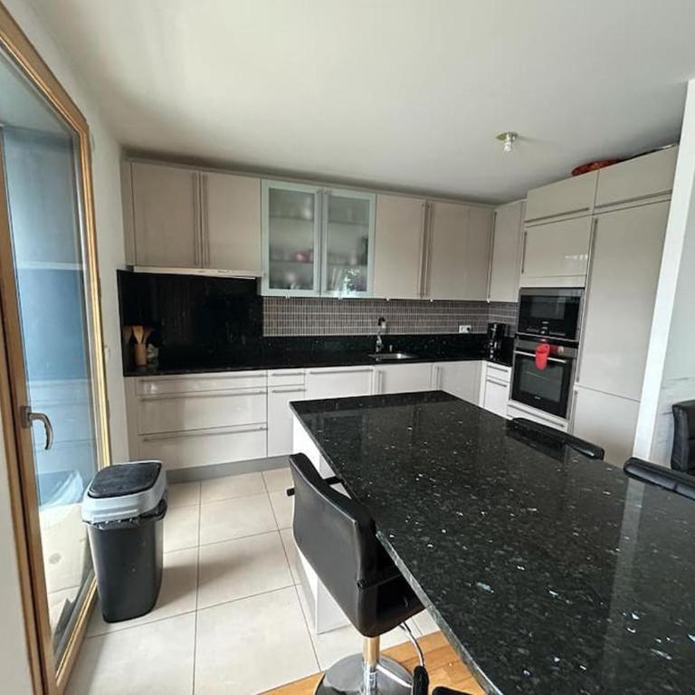 Spacious flat ideal for working or events - Apartamento de 3 dormitorios - 9