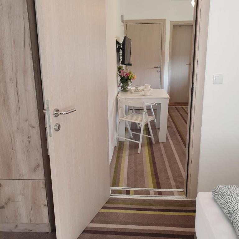 Vila Lela - Apartman sa Pogledom na Park - 7