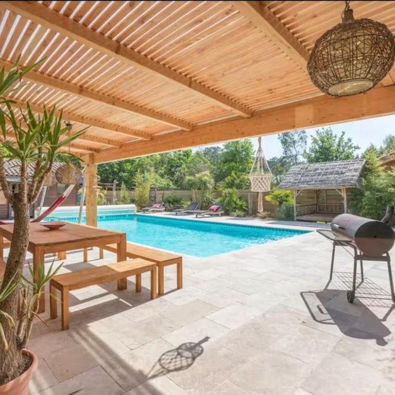 Superbe villa secteur calme avec piscine chauffée - Villa - 3