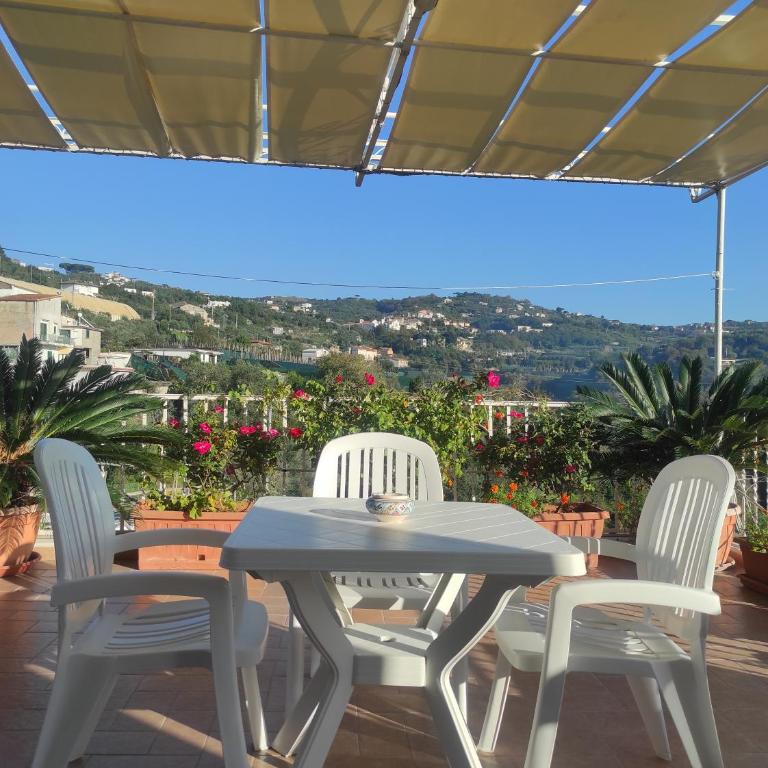 Sunset House - Camera King con Vista Mare - 12