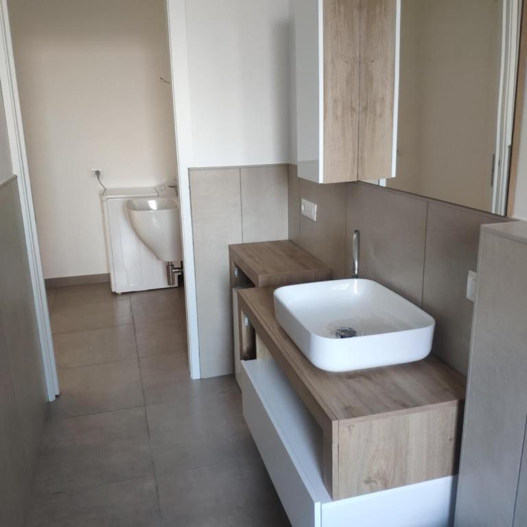 Torino Cozy Lodge - Two-Bedroom Apartment with Balcony - 8
