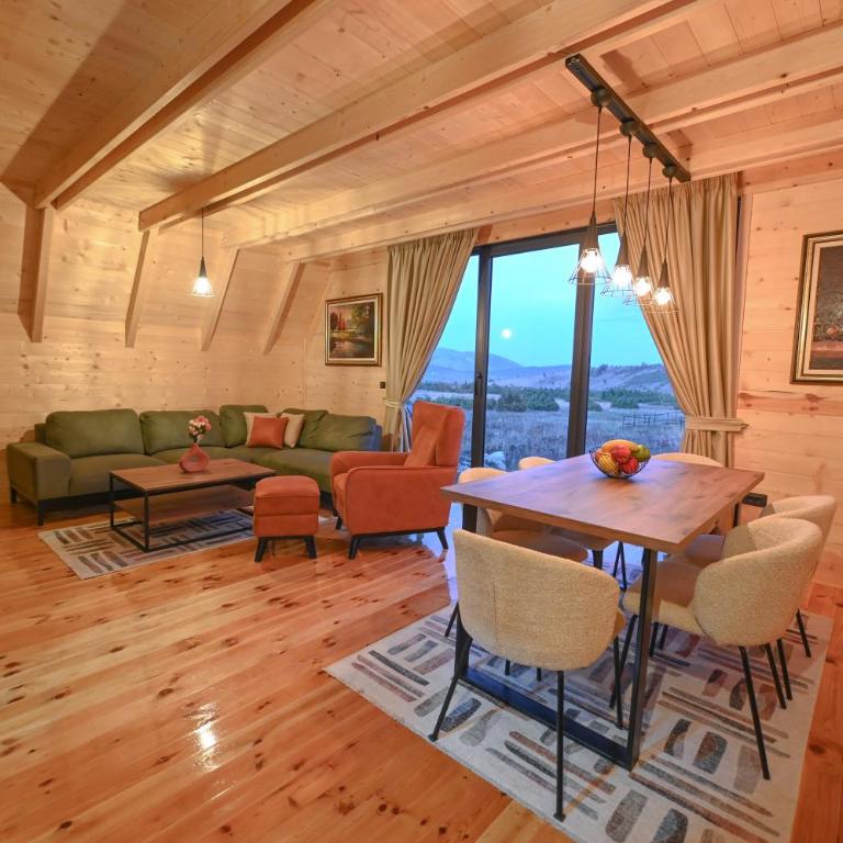 Lux house Aleksa - Three-Bedroom Villa - 32
