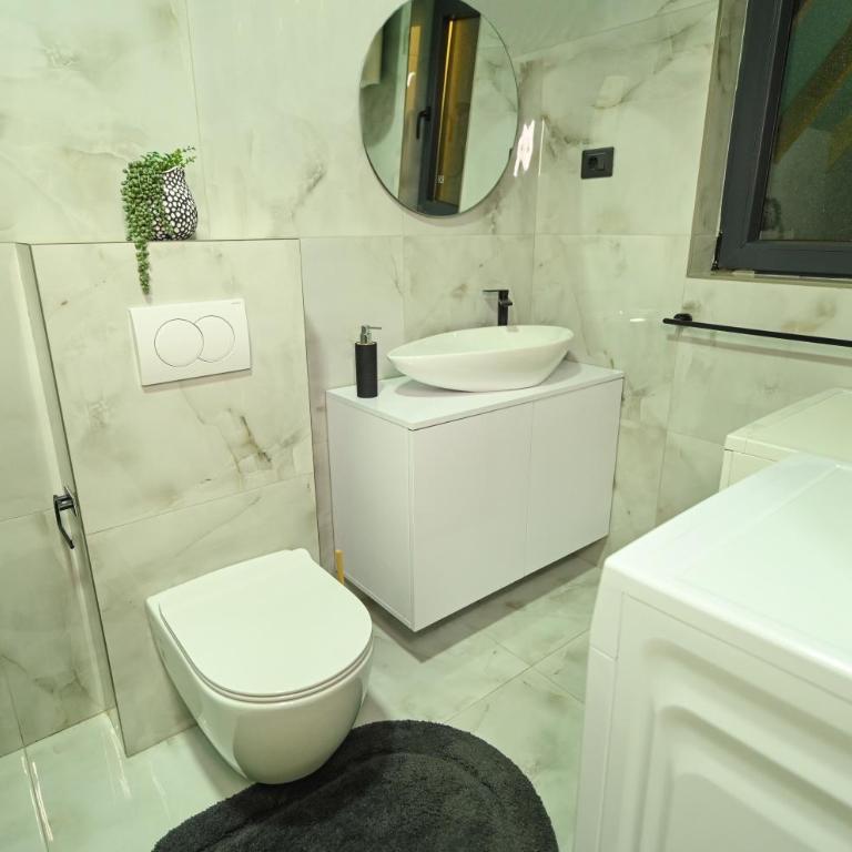 Lux house Aleksa - Three-Bedroom Villa - 33