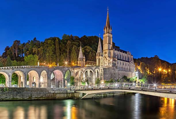 Magnifique Duplex de 135 m2 pour vos séjours jusqu'à 10 à Lourdes - Appartement - 50