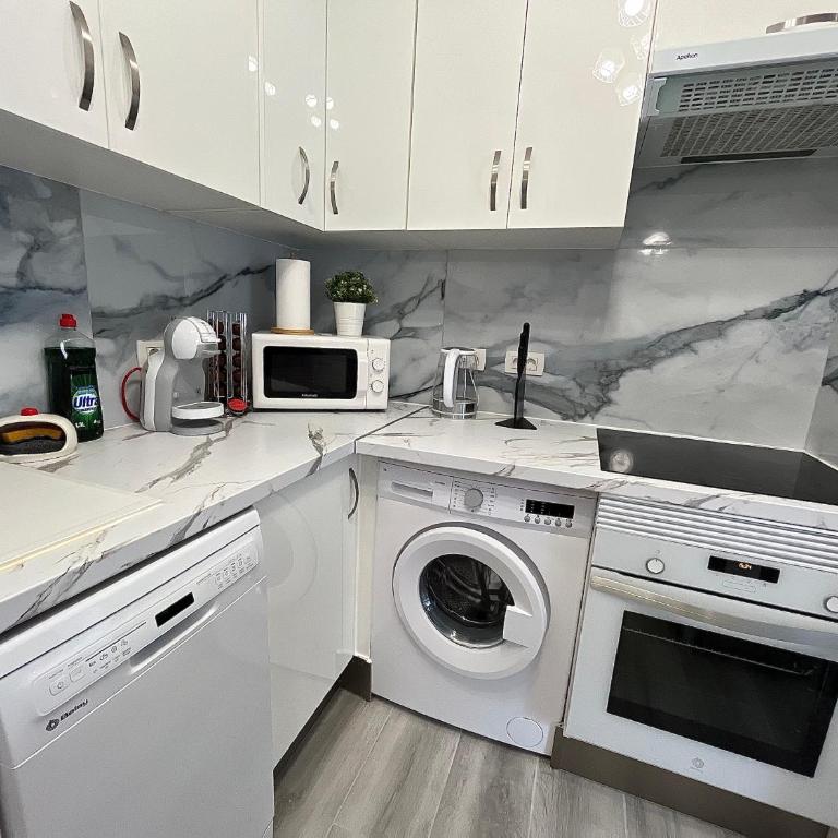 Ocean Light Apartment (100m from the beach) - Apartamento con terraza - 10