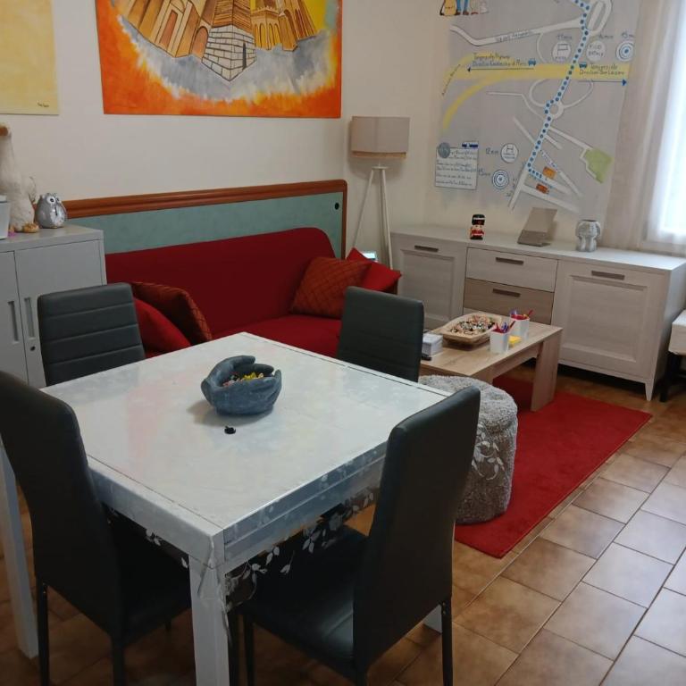 Fly House Depandance - One-Bedroom Apartment - 19