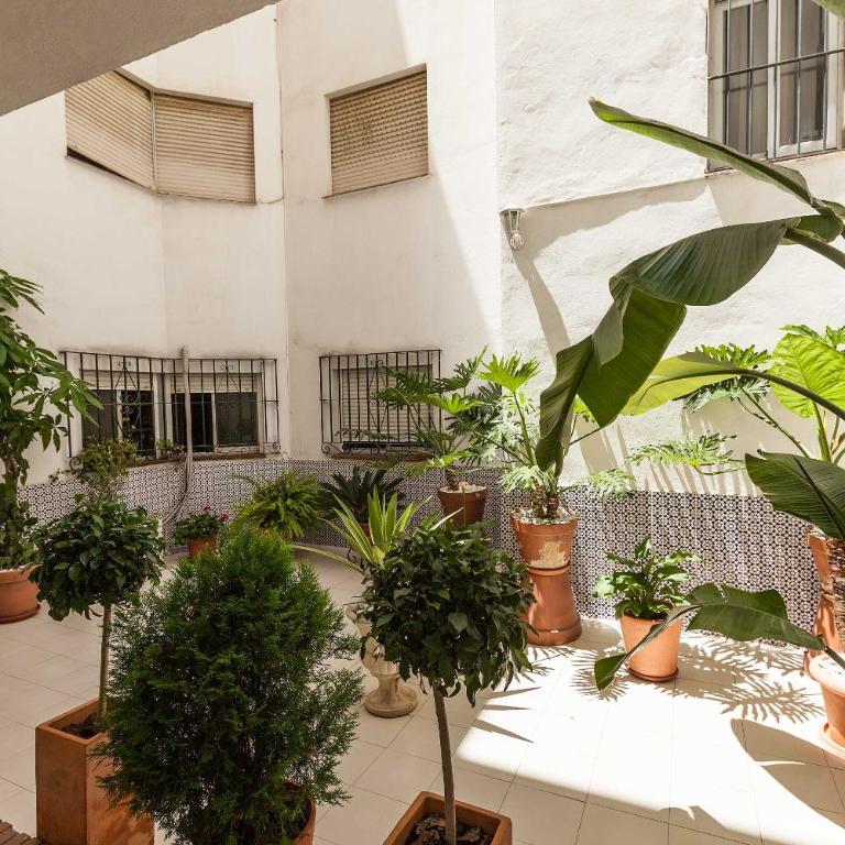 UrbanChicMalaga 3 Bedroom Spacious Quiet Historic Malaga Apt - Apartamento de 3 dormitorios - 36