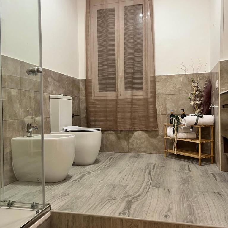 Amira Guest House - Family Double Room - 6