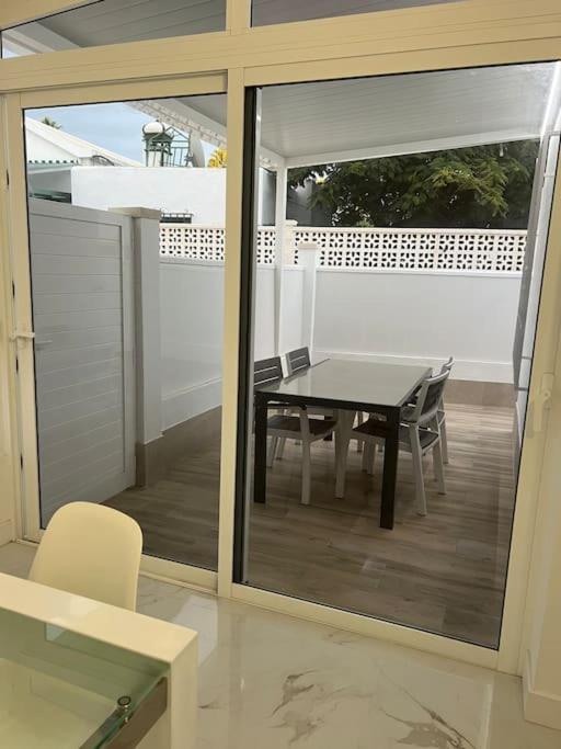 Perla del sur - Three-Bedroom Home - 17