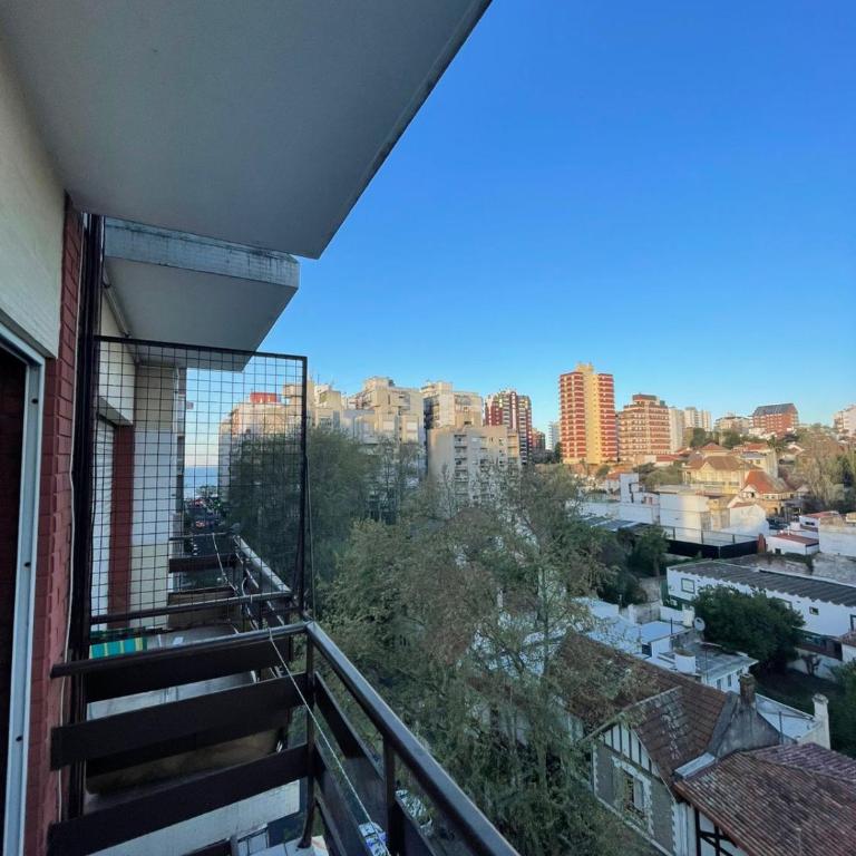 Monoambiente con balcón zona Güemes! - Apartamento de 1 dormitorio - 10