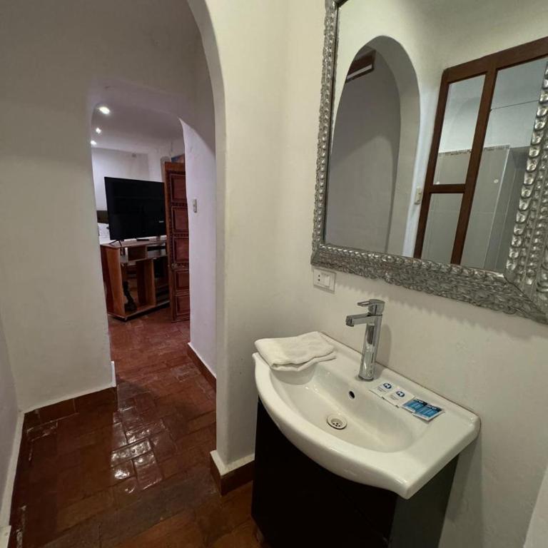 Waman Qorikancha - Habitación Doble Económica - 2 camas - 5